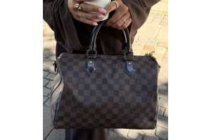 Sac Speedy Louis Vuitton : l'icône intemporelle de la maroquinerie de luxe