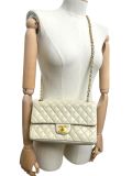 Sac à Bandoulière Chanel Timeless Classique En Cuir Beige