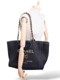 Sac Cabas Chanel Deauville En Toile Denim Bleu Foncé 