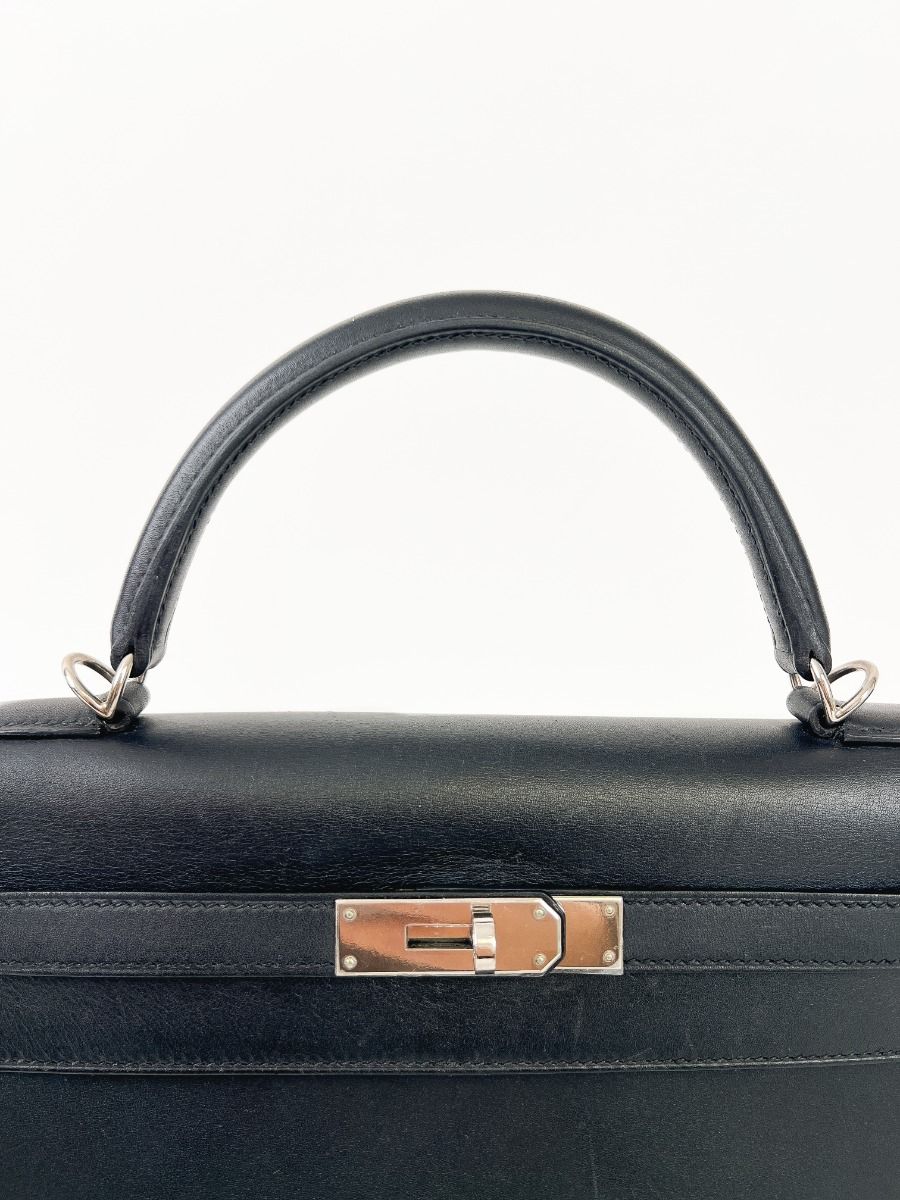 Hermès Kelly 32 Bag in Black Sombrero Leather with Palladium