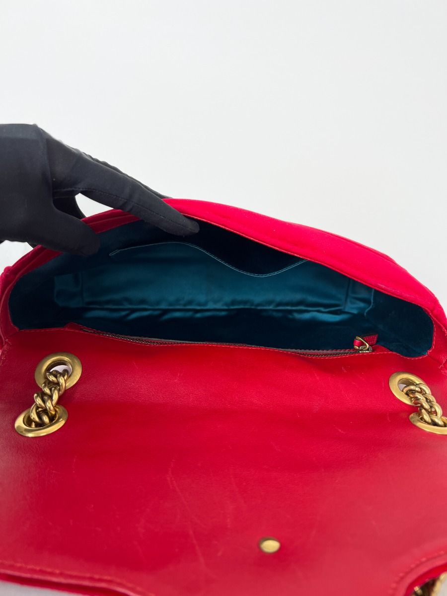 Gucci GG Marmont Medium Size Shoulder Bag in Red Quilted Velvet