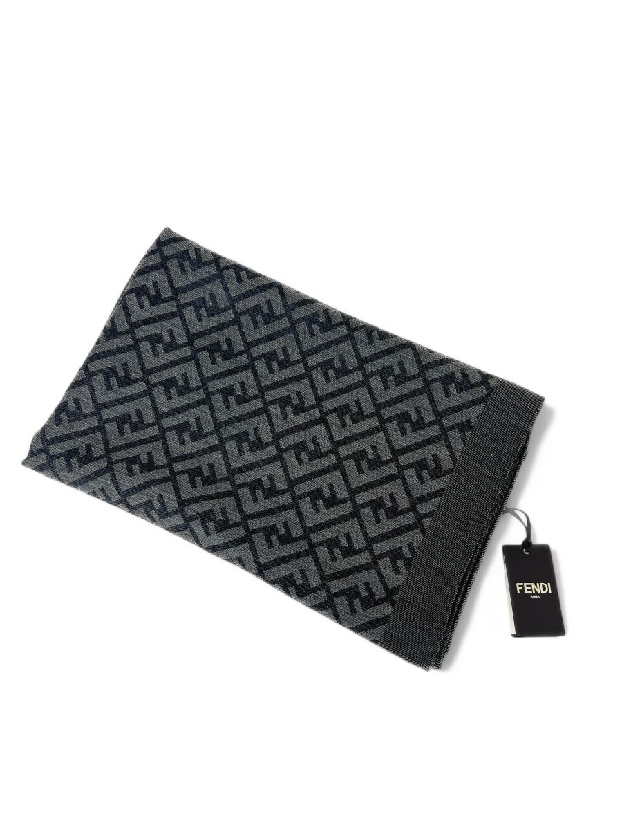 Fendi Gray Scarf | Myzah