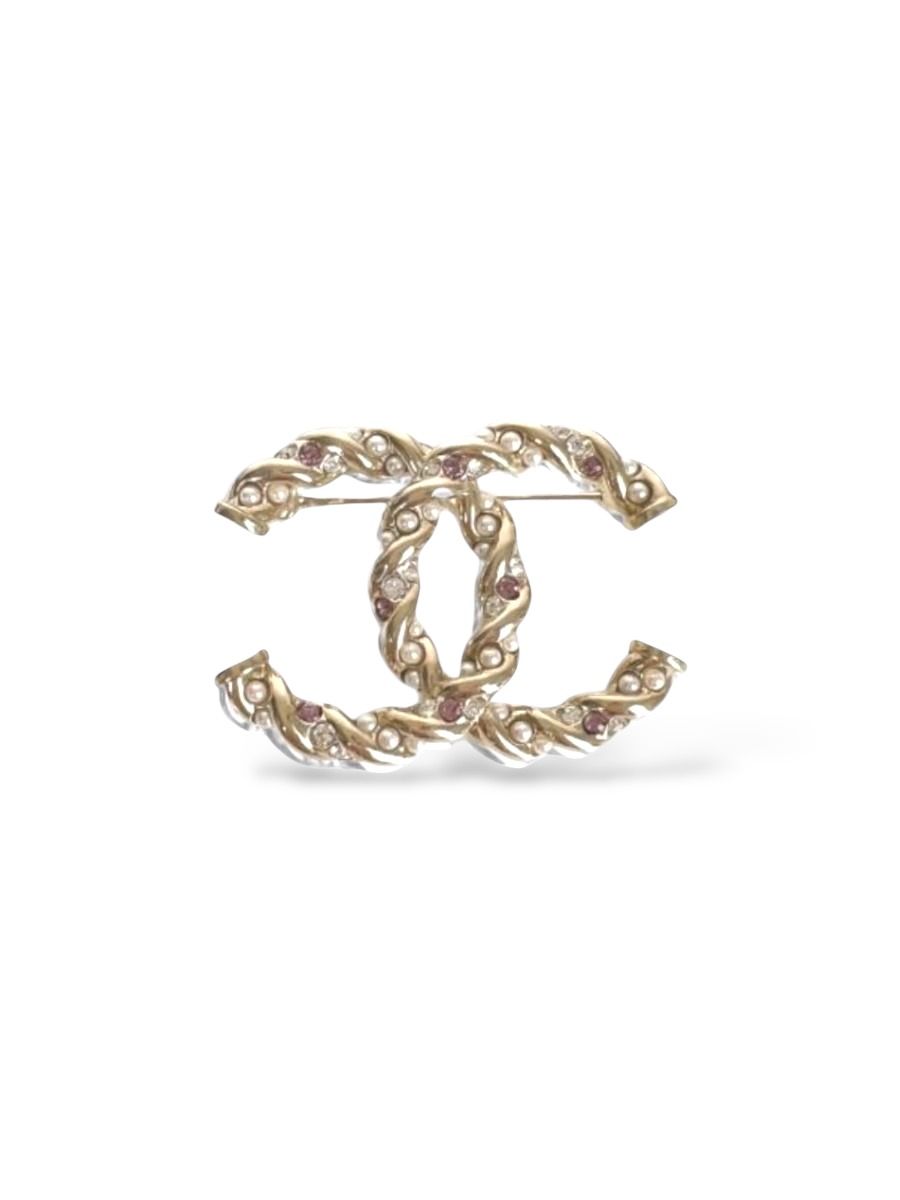 Chanel CC Brooch with Pink Rhinestones and Pearls | Myzah