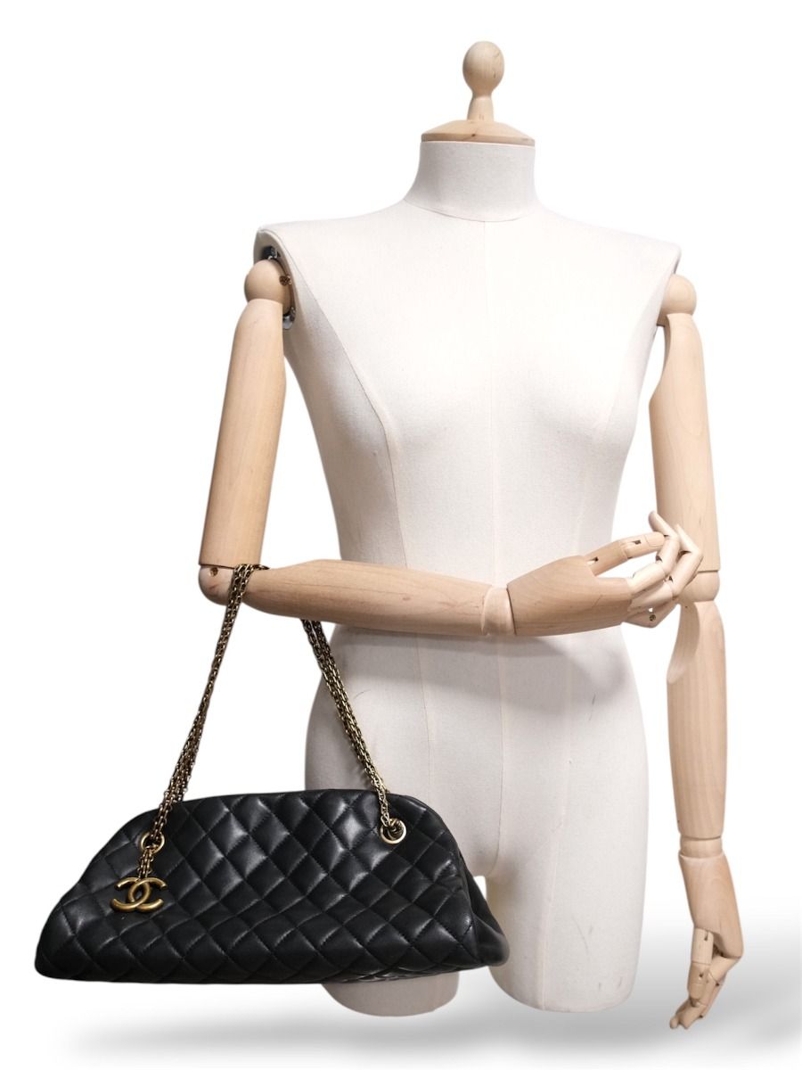 Sac à Main Chanel Mademoiselle En Cuir Noir Matelassé | Myzah