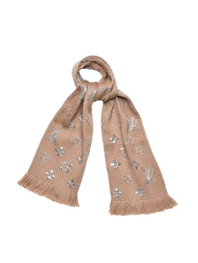 LOUIS VUITTON ストール ベージュ【140cm×140cm】 Louis Vuitton Caramel Wool and Silk Logomania Scarf | Myzah