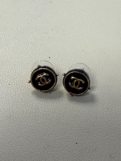 Boucle d'oreille Ronde noire CC