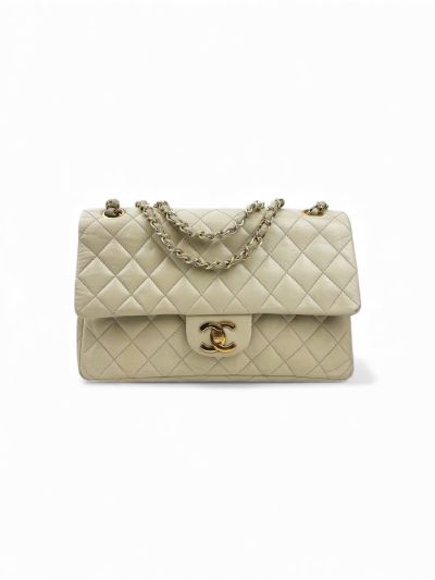 Chanel Timeless Vintage Classic Shoulder Bag in Beige Leather 