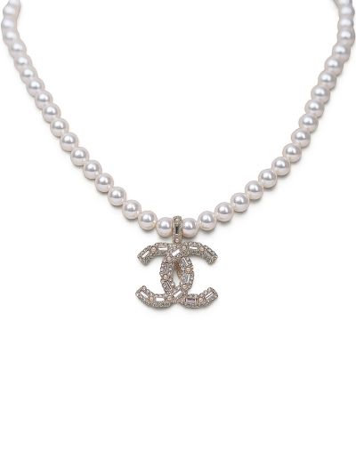 Collier Ras de Cou Chanel CC à Perles