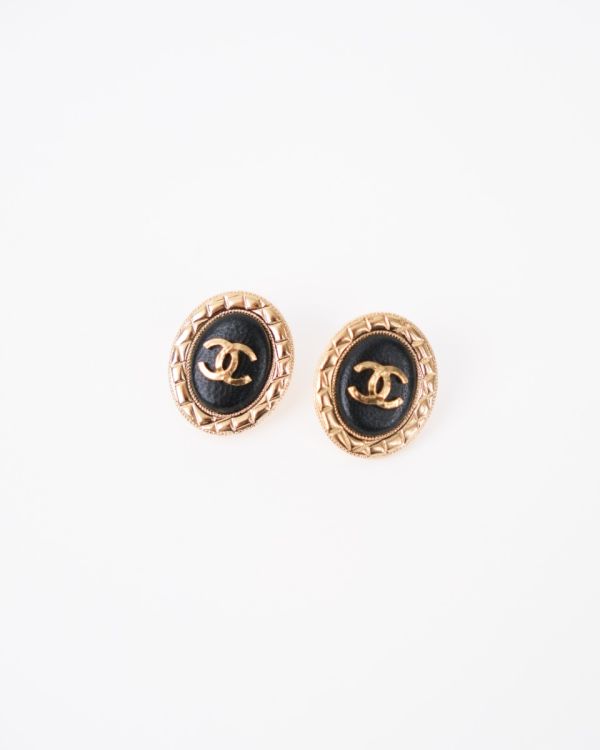 Boucles Chanel Ovales Résine Noir 