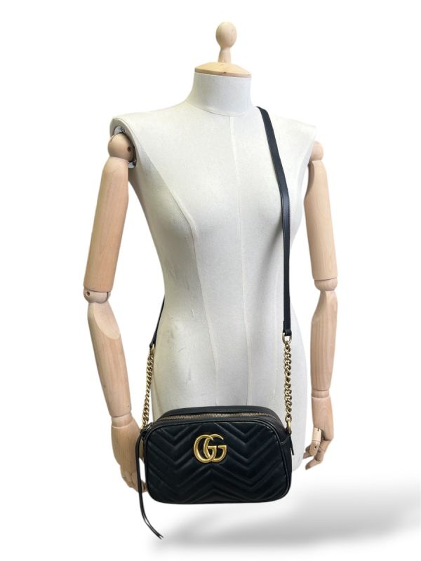 Sac à Bandoulière Gucci En Cuir GG Marmont Camera Bag Noir 