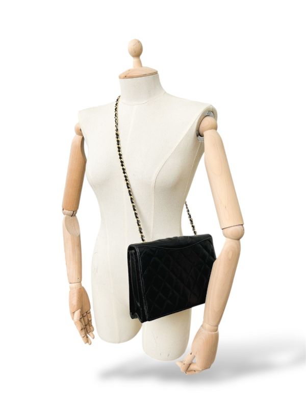 Sac Chanel Vintage En Cuir Noir Matelassé 