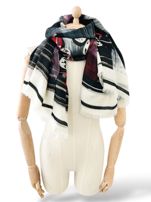 Châle Chanel Tweed 2023 Étole 