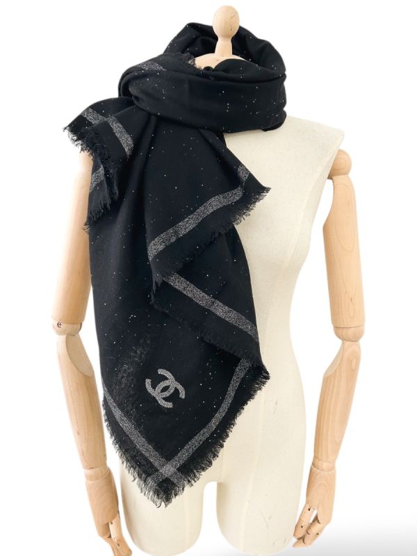 Écharpe Chanel Noire À Paillettes En Laine 