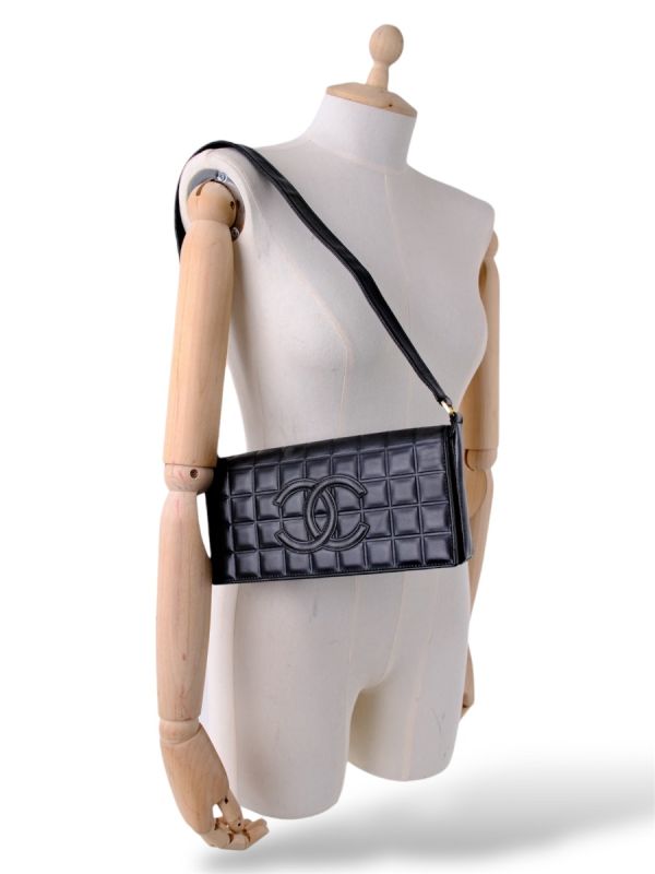 Chanel East West Chocolate Bar Vintage En Cuir Noir 