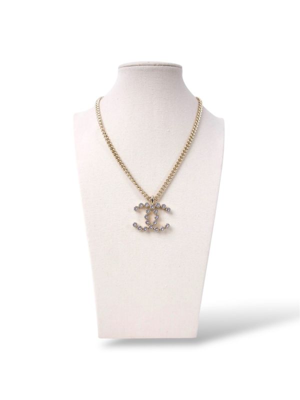 Collier Chanel bijouterie Champagne 