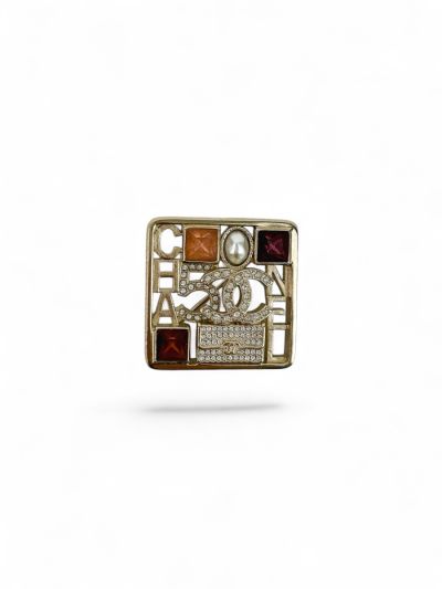 Broche Chanel Carré Double CC Numéro 5 Strass