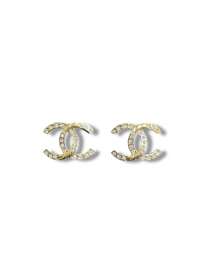 Boucles Chanel Torsadées Double C À Strass Et Métal Doré