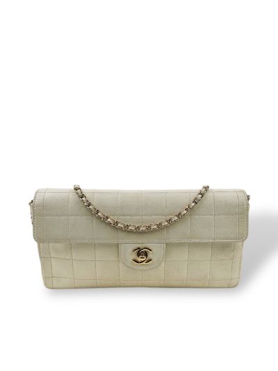 Sac Pochette East West Chocolate Bar Chanel En Cuir Beige