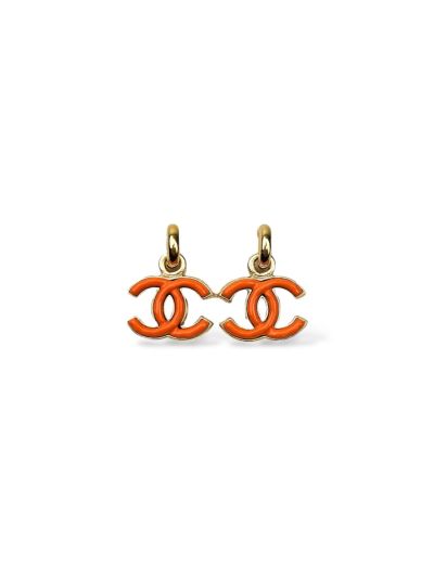 Boucles CC Chanel Pendantes Email Orange