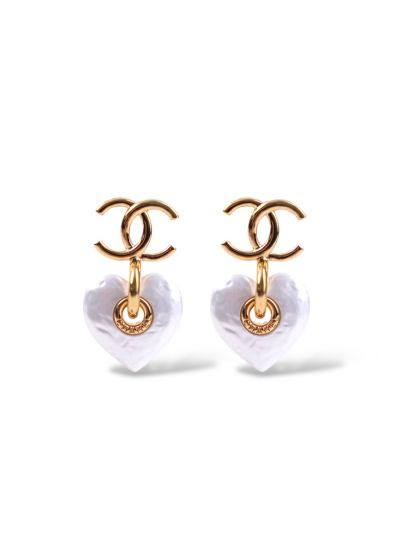 Boucles D'oreilles Chanel Pendantes Coeur Blanc 