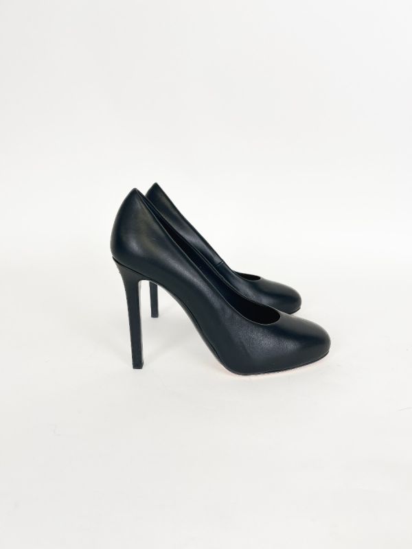 Escarpins Chanel Noir Bout Rond 37.5
