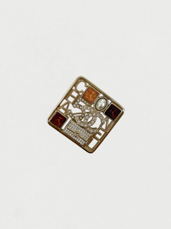 Broche Chanel Carré Double CC Numéro 5 Strass