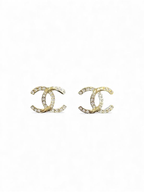 Boucles Chanel Torsadées Double CC À Strass Et Métal Doré