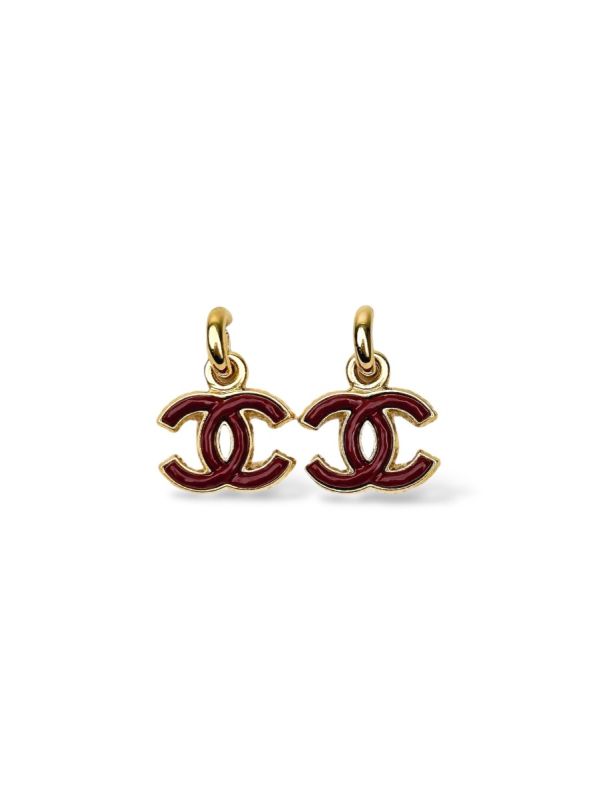 Boucles CC Chanel Pendantes Email Rouge