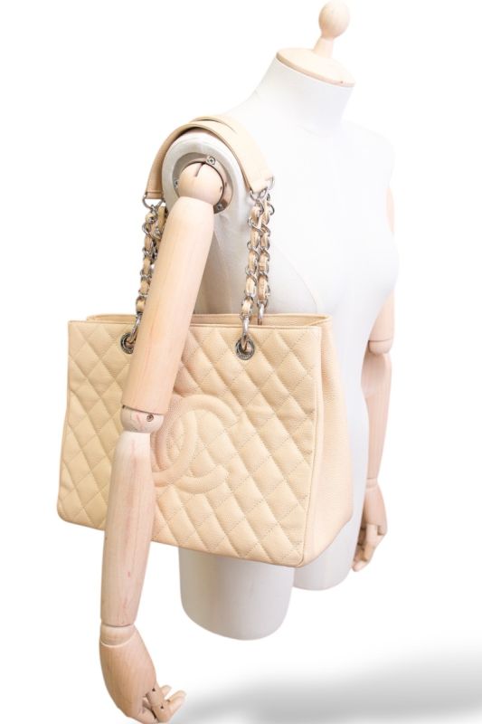 Sac Cabas Chanel En Cuir Beige Caviar  