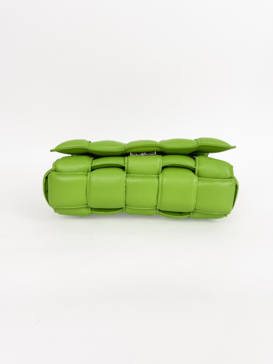 Bottega Veneta Green Cassette Padded Bag In Leather | Myzah